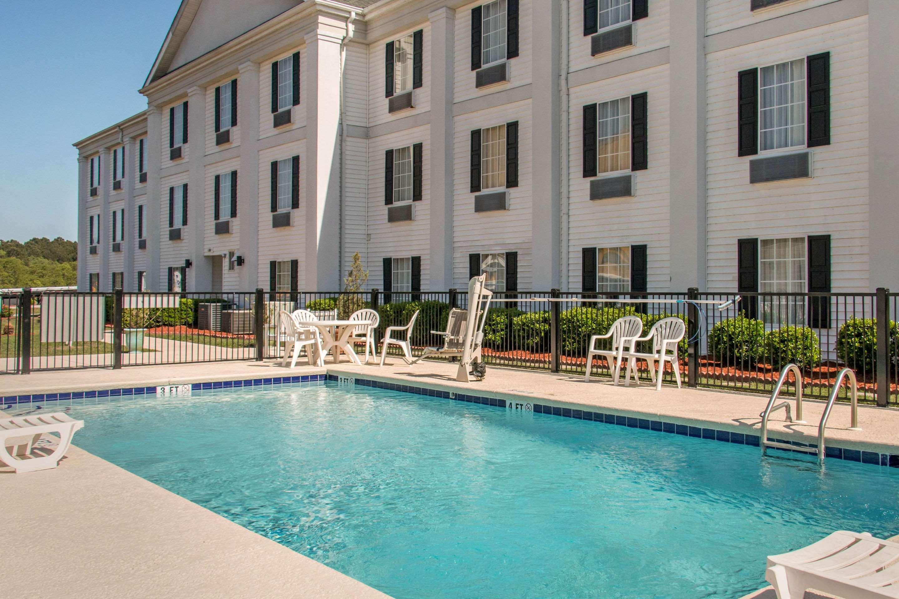 Quality Inn Pooler - Savannah I-95 Exterior photo